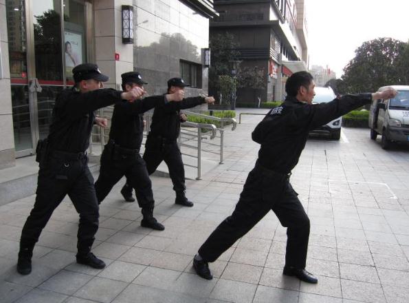 襄陽(yáng)戎安保安公司給您介紹下保安人員的上崗證辦理流程！