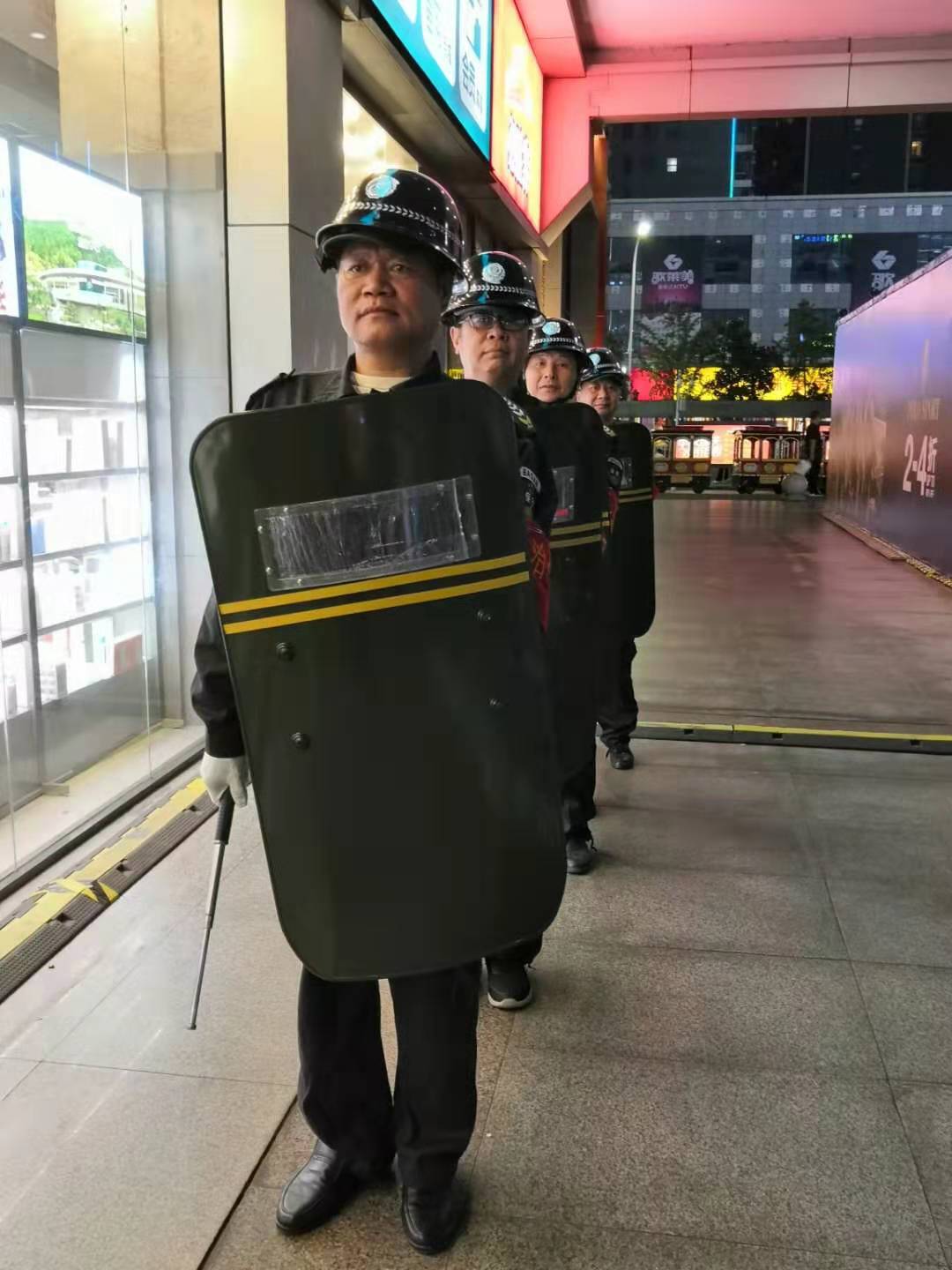 襄陽(yáng)戎安今天給大家介紹下保安員的11點(diǎn)工作職責(zé)！